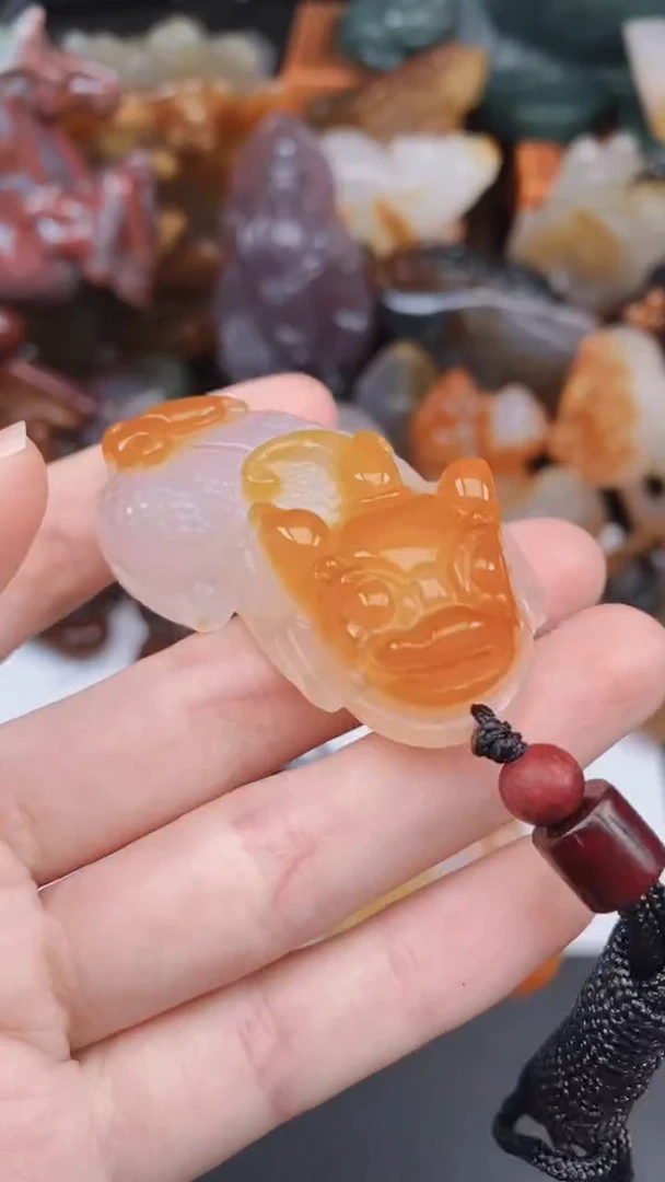 未镶嵌颈饰玛瑙/玉髓柠**姥AA