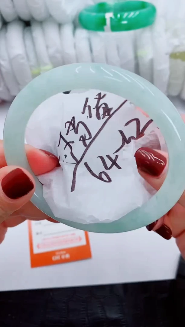 【闪购商品】石英质玉手镯未镶嵌Q5-63-64