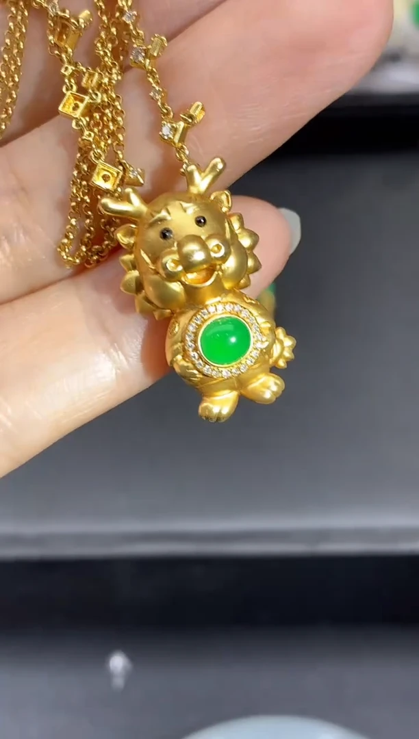 颈饰18K金镶嵌翡翠635-中国好珍宝