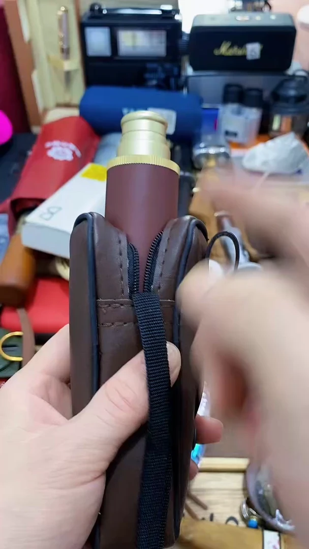 瓷片闪购商品  如图所示