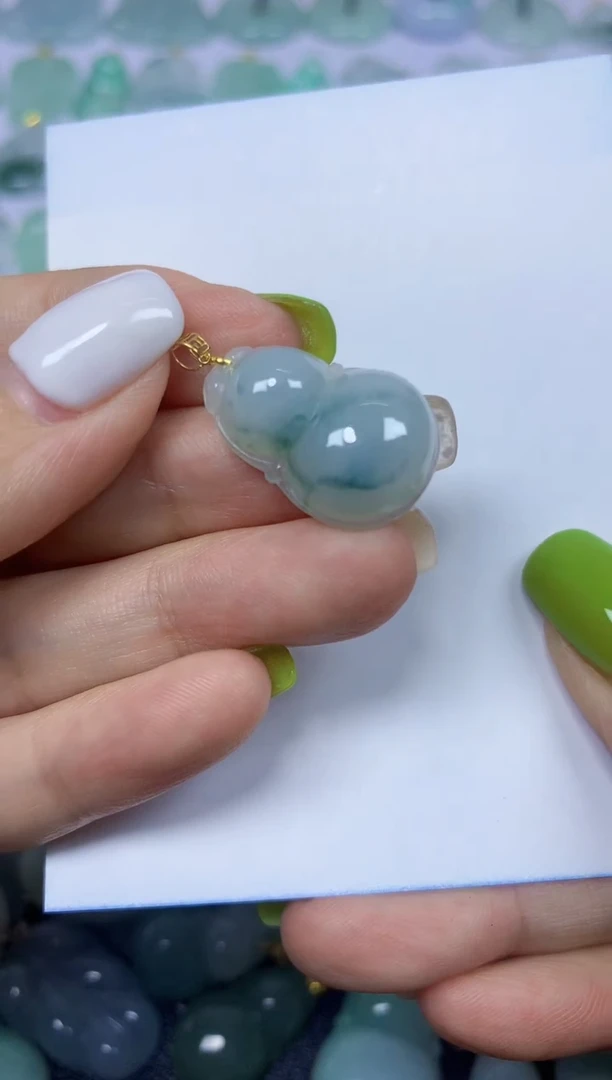 翡翠18K金镶嵌颈饰挂件