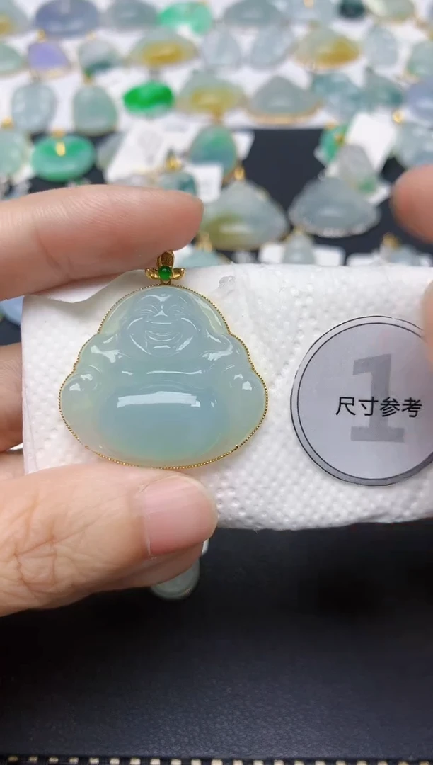 翡翠18K金镶嵌颈饰天然缅甸A货翡翠