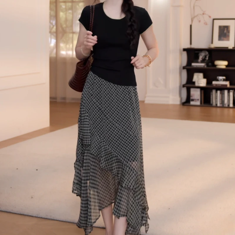 夏季百搭纯色波浪短袖T恤+高腰格子休闲斜花边半身裙LK2504131