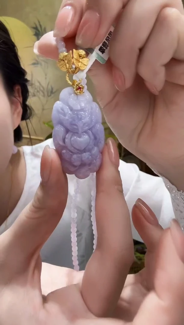 颈饰未镶嵌翡翠吊坠