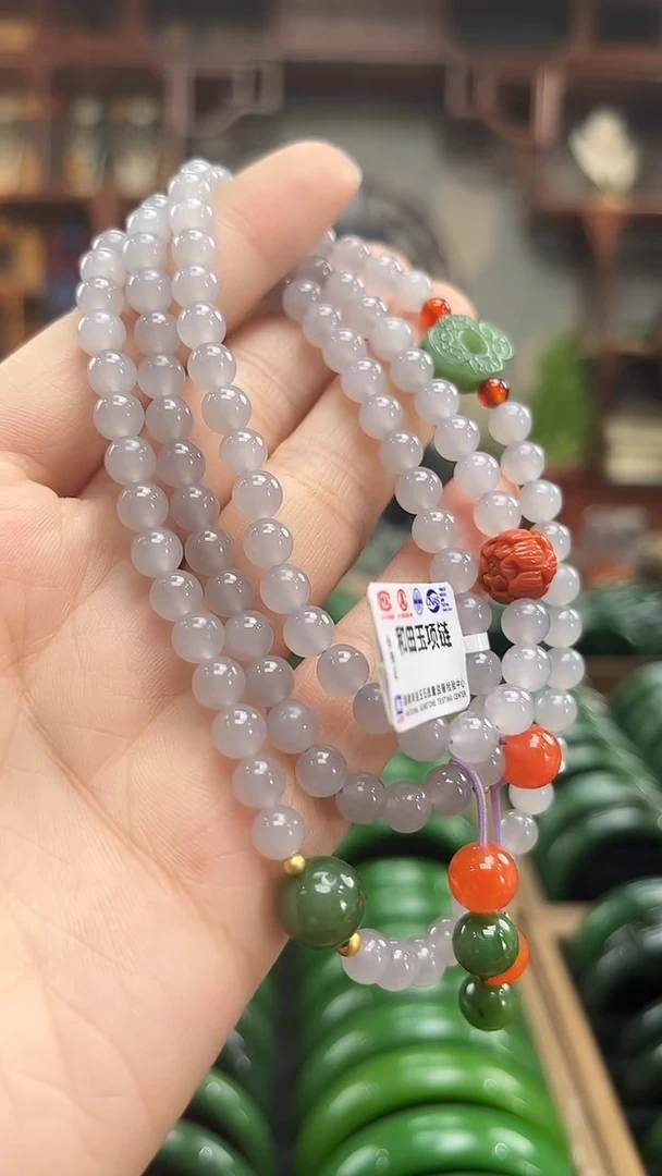 颈饰未镶嵌和田玉项链