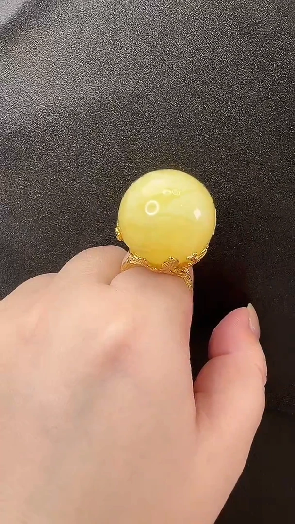 琥珀未镶嵌戒指戒指