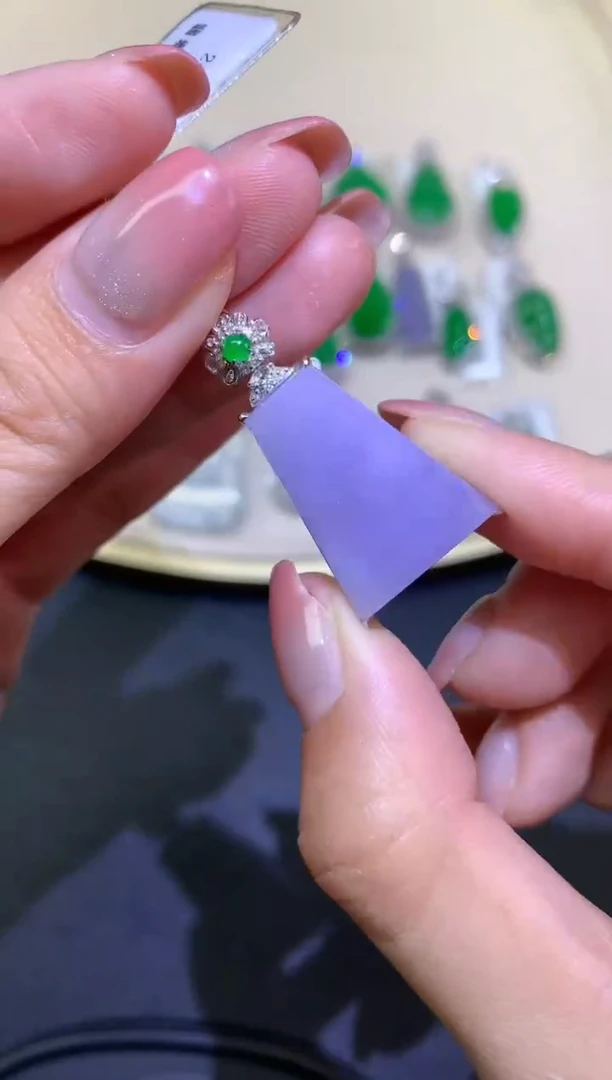 翡翠18K金镶嵌吊坠(不含链)吊坠A40|9800