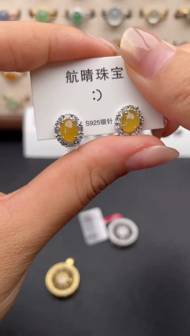 银S925镶嵌戒指翡翠一物一证一礼盒