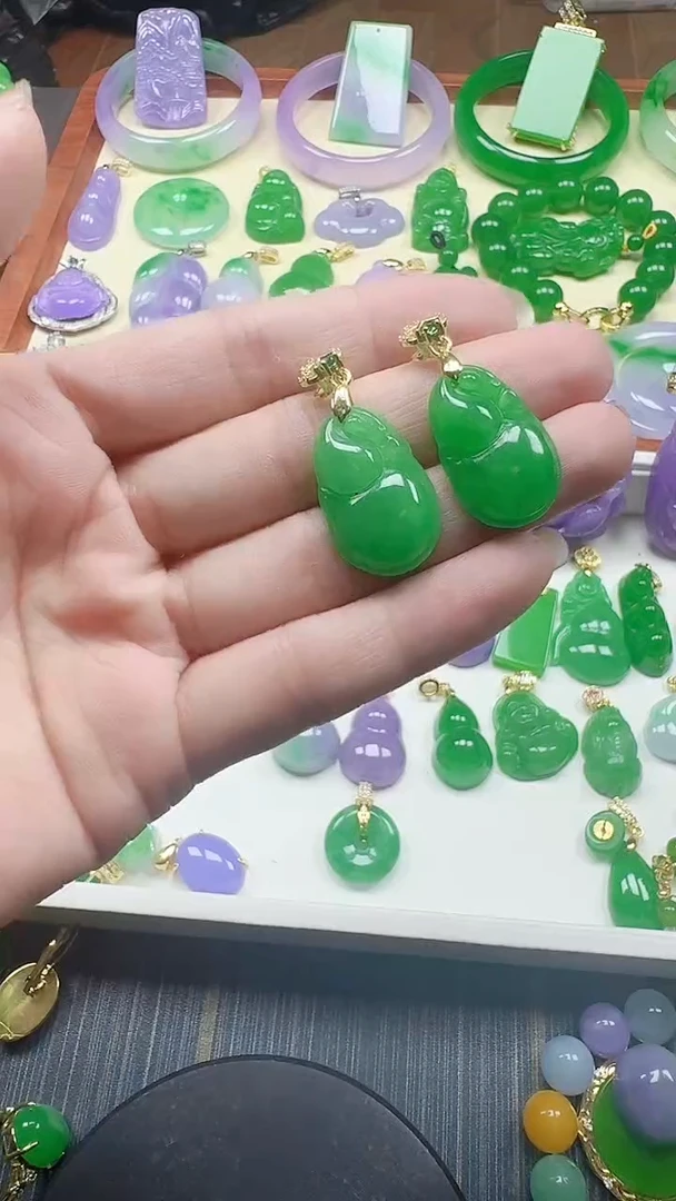 吊坠(赠链)14K金镶嵌翡翠阳绿如意小葫芦