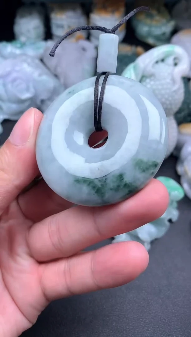 吊坠(不含链)未镶嵌翡翠1