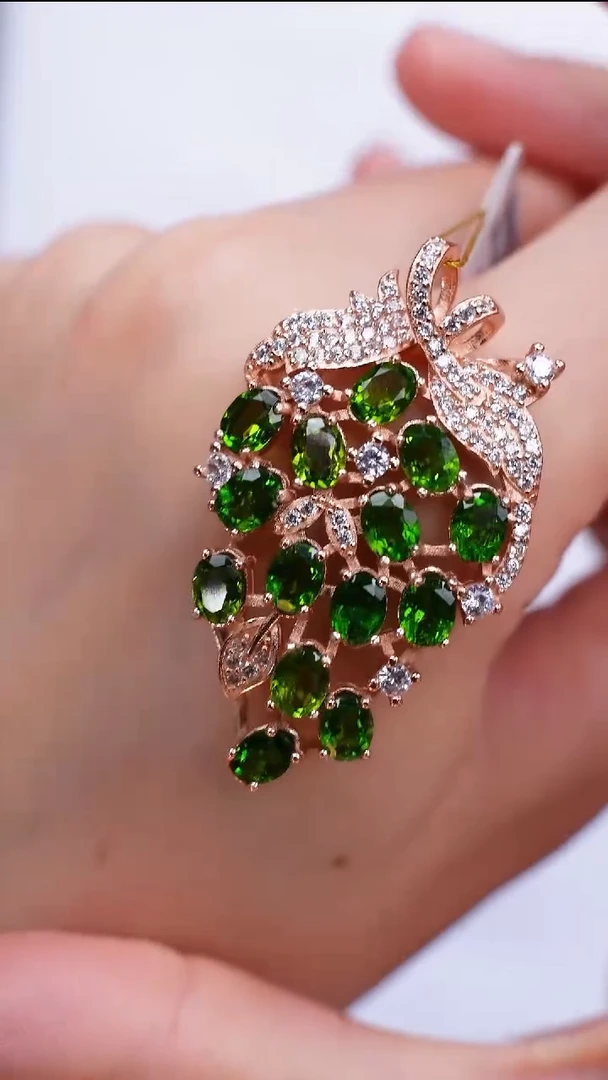 颈饰透辉石银S925镶嵌颈饰