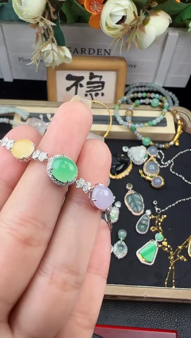 吊坠(不含链)18K金镶嵌翡翠勿拍