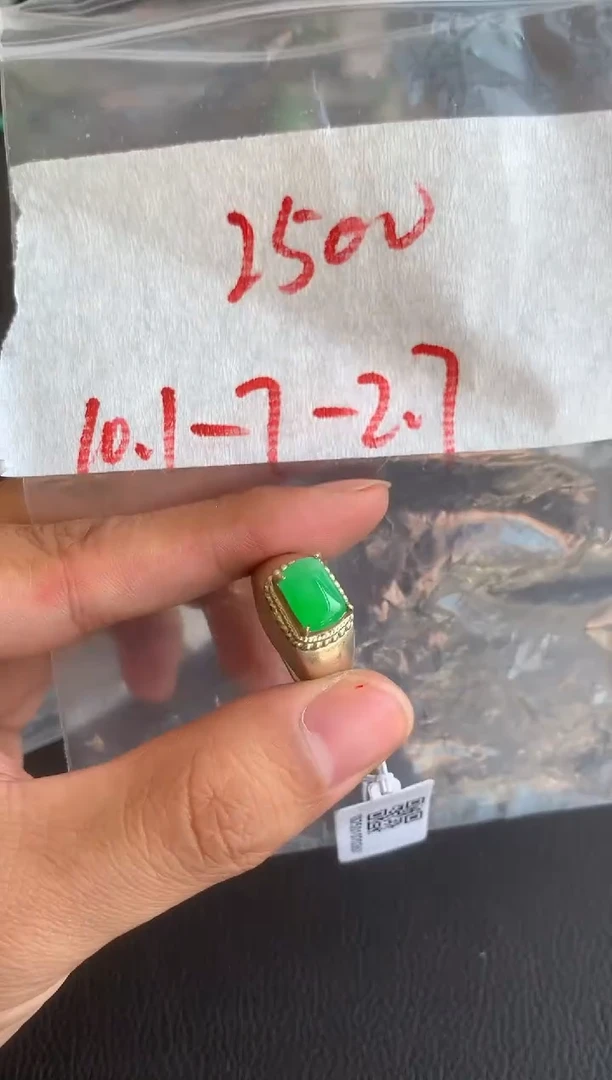 未镶嵌定制翡翠缅甸A货翡翠，拍一发一