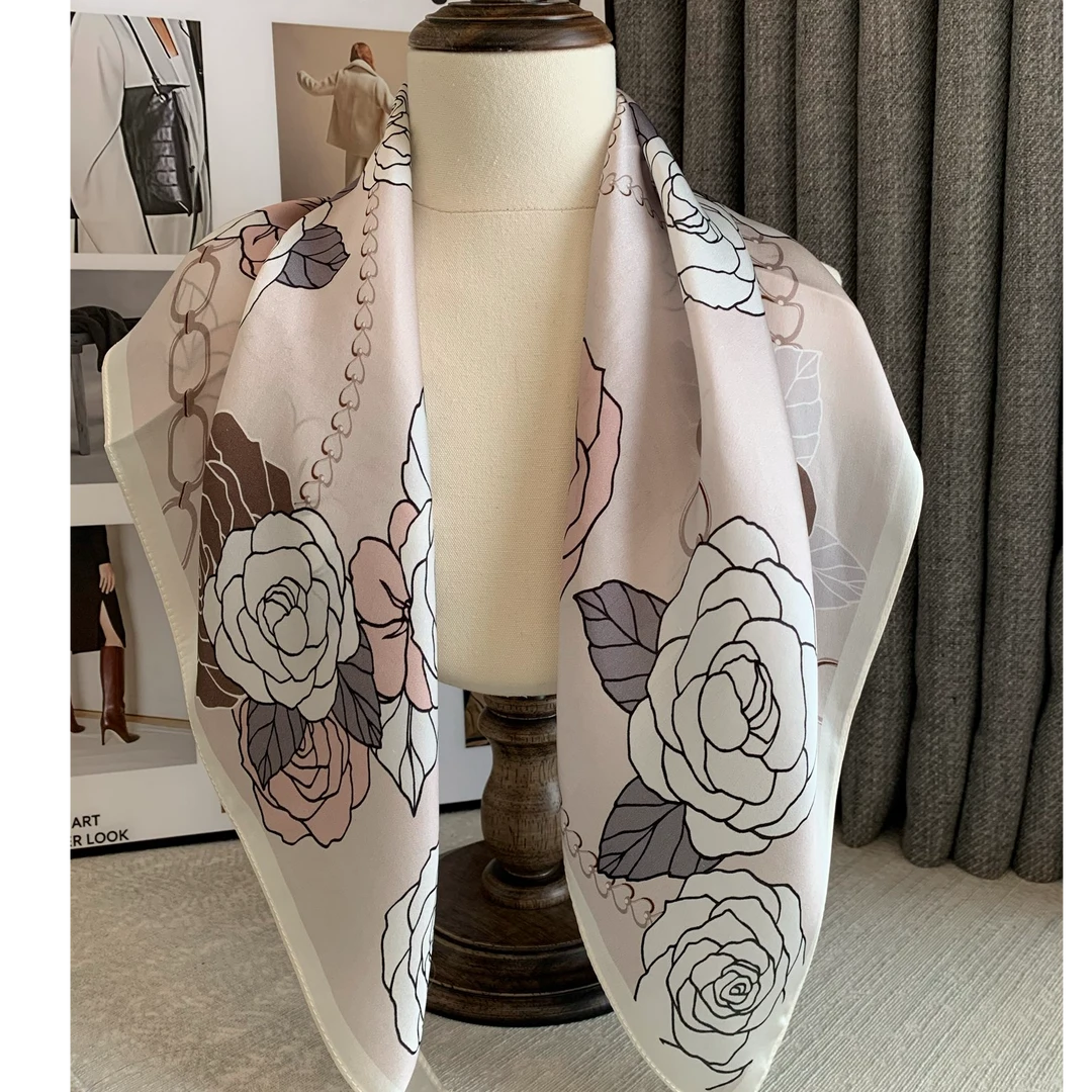 上海故事H15玫瑰之链女士65素绉缎中方巾气质休闲真丝丝巾