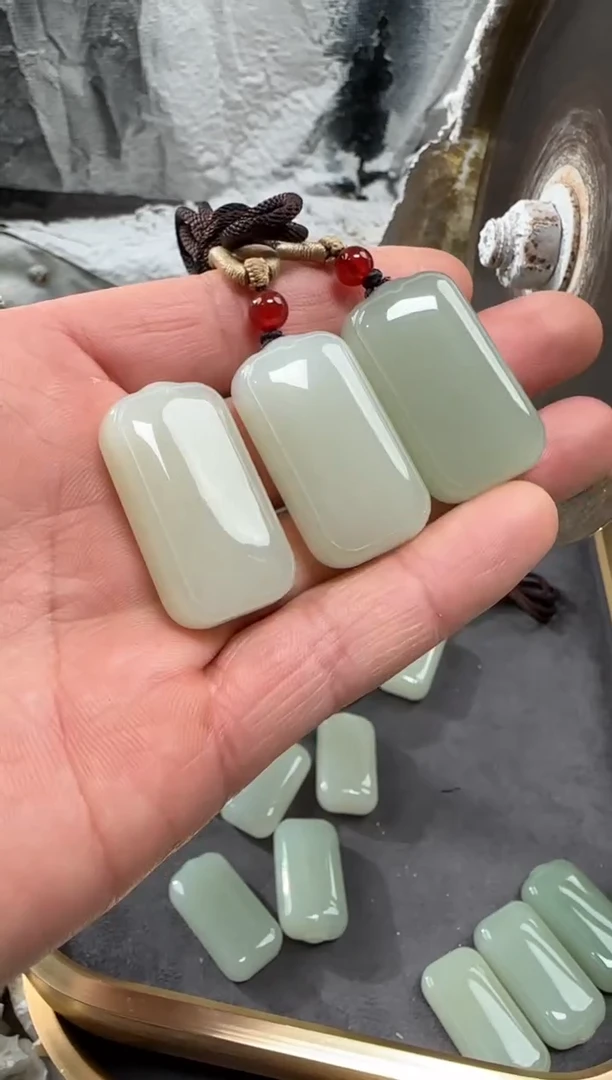 颈饰未镶嵌和田玉吊坠多样性拍一发一件