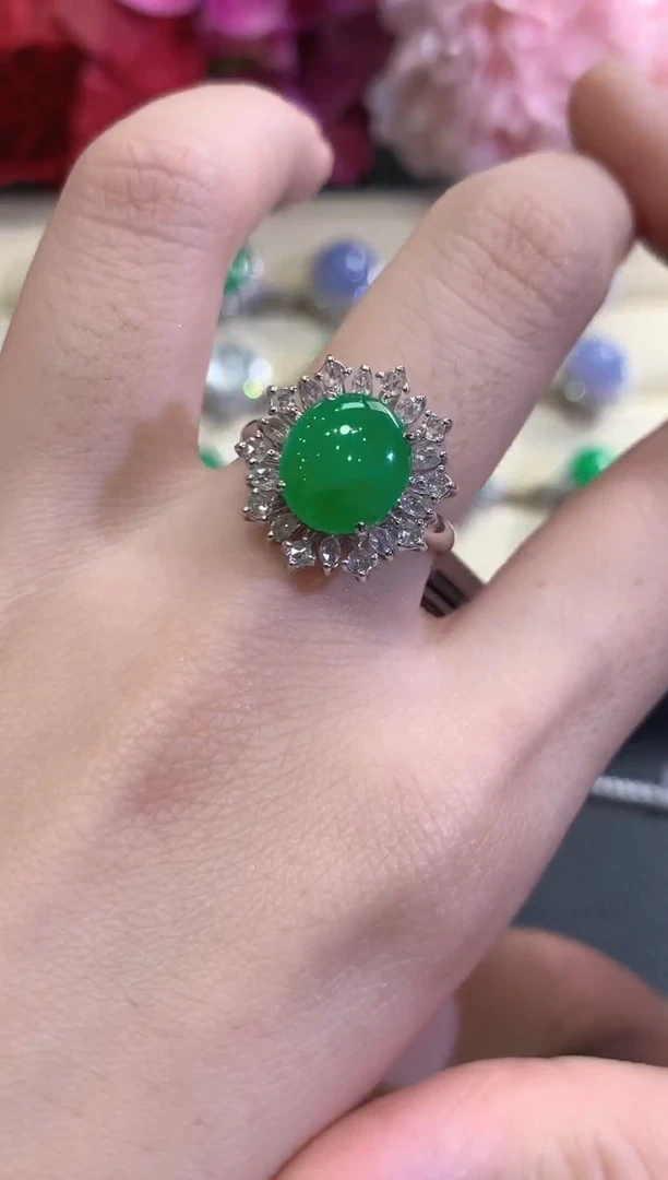 18K金镶嵌戒指翡翠秋日珠宝Q63