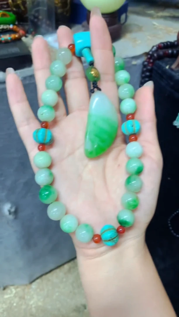 翡翠挂件未镶嵌主播推荐主播推荐