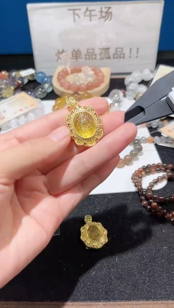 未镶嵌手链水晶34号金珀大黑天雕刻吊坠