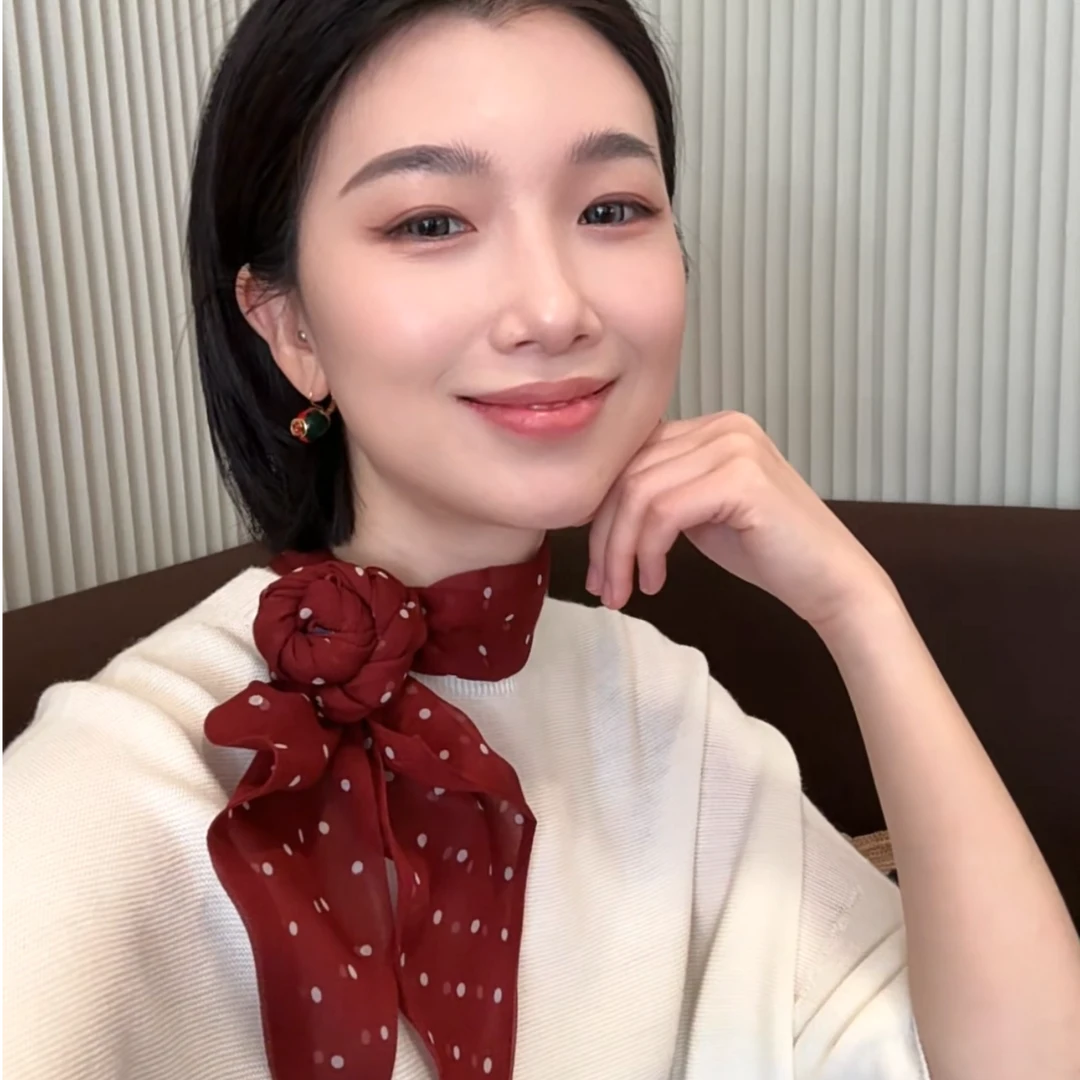 简约波点乔其红色丝巾高级感100%桑蚕丝围巾高档百搭小丝巾