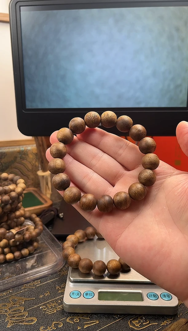 沉香沉香纯露沉香串串圆珠1.3