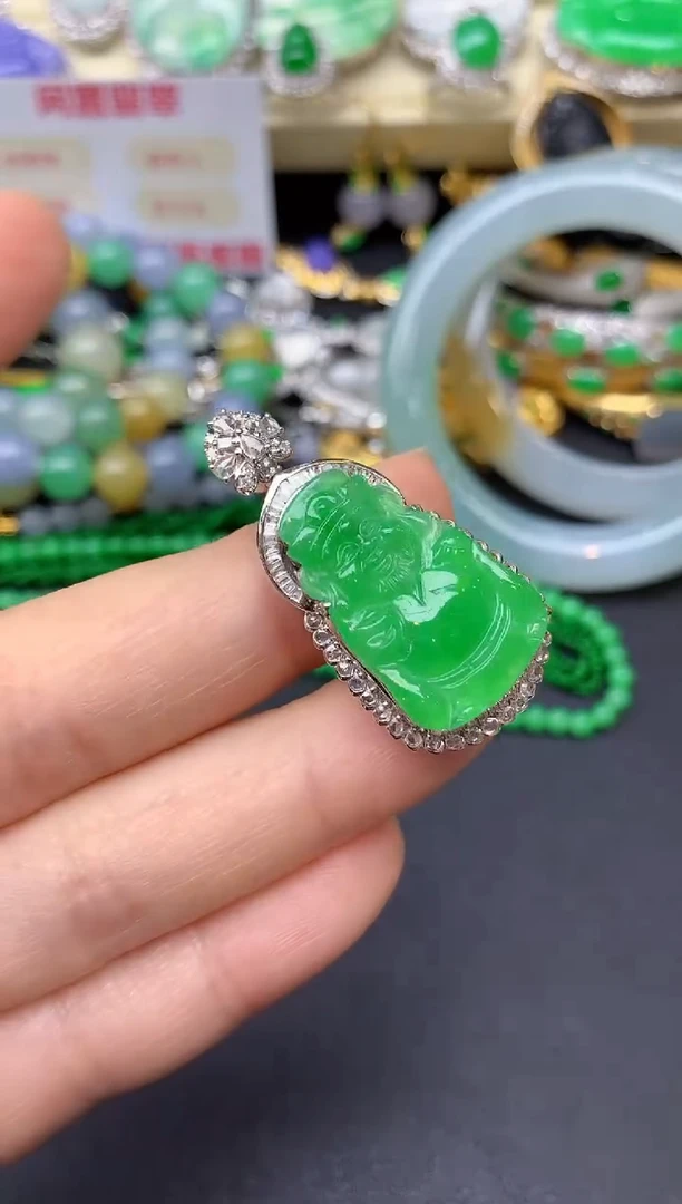 颈饰18K金镶嵌翡翠313-翡翠雪姐天天见