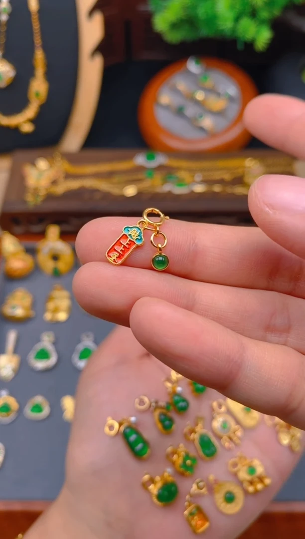 翡翠银S925镶嵌吊坠(不含链)上上签