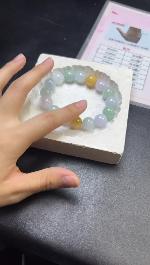 翡翠挂件未镶嵌发一件CH61