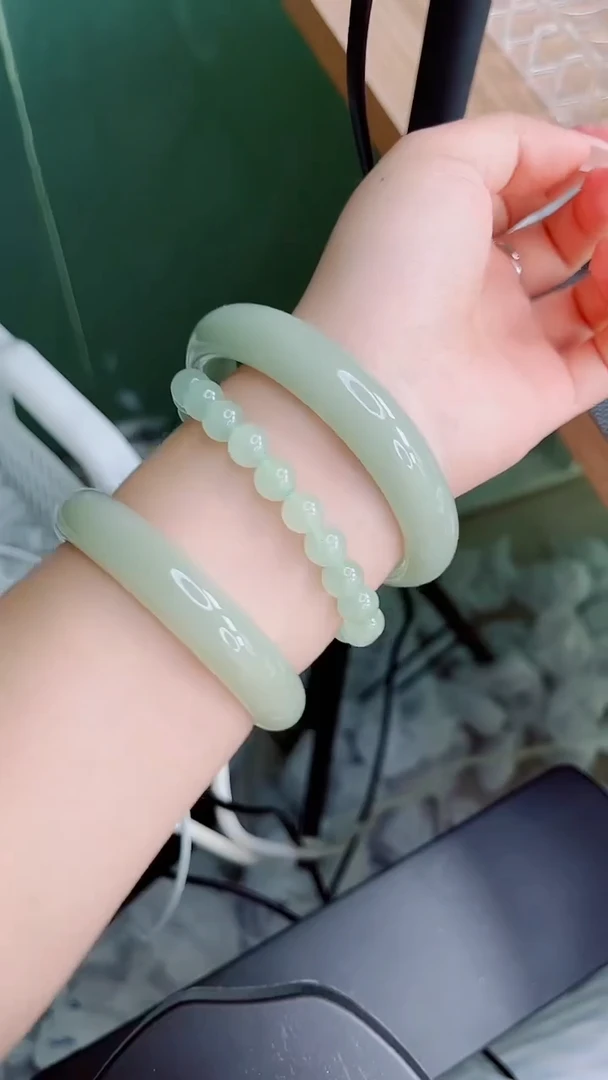 石英质玉手镯未镶嵌314-62/63