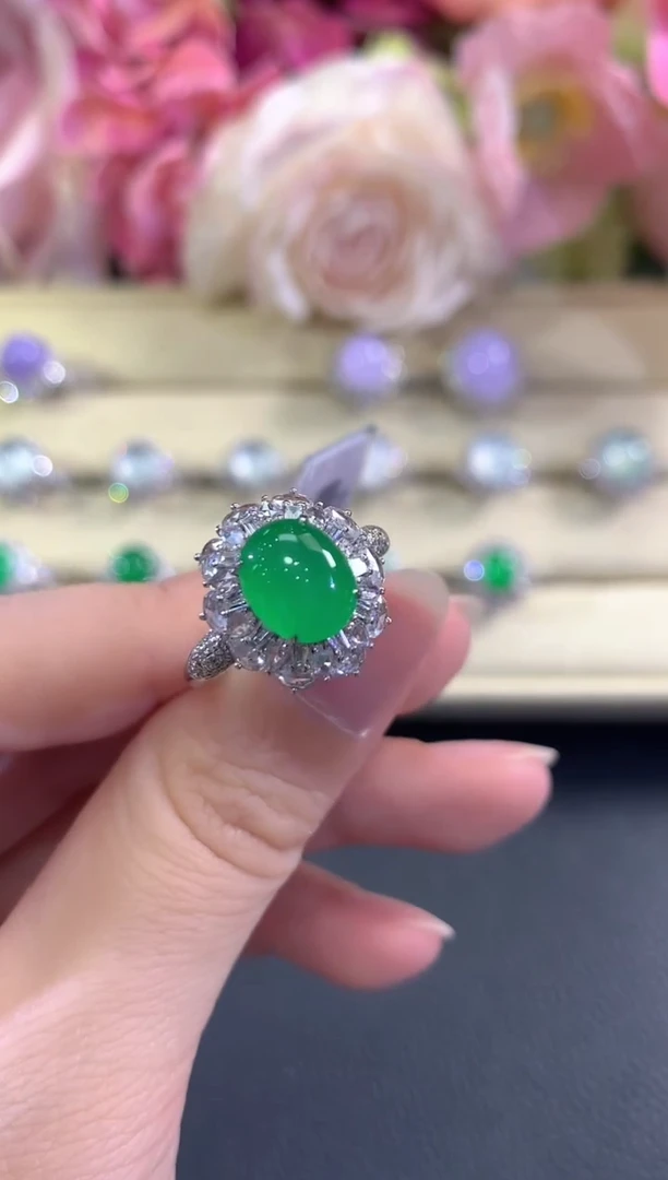 18K金镶嵌戒指翡翠b153