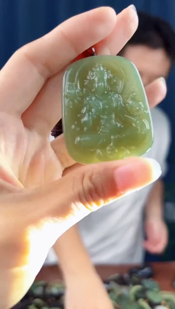未镶嵌和田玉挂件拍一发一，多样性发货