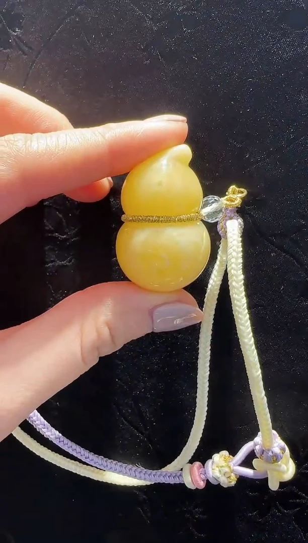 蜜蜡颈饰未镶嵌葫芦吊坠