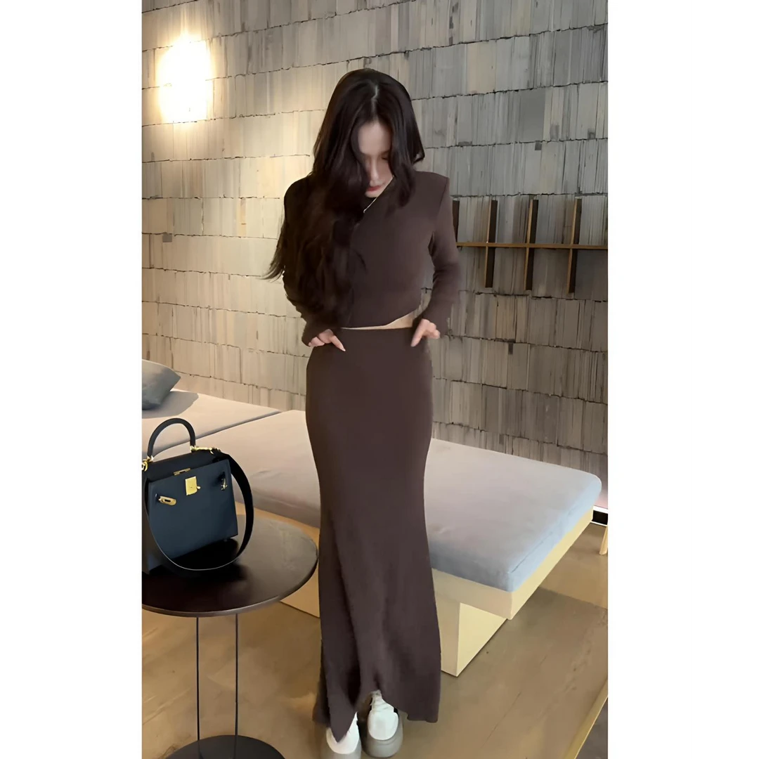 法式轻奢时尚套装女2025秋季休闲时髦高级感短款上衣半身裙女装