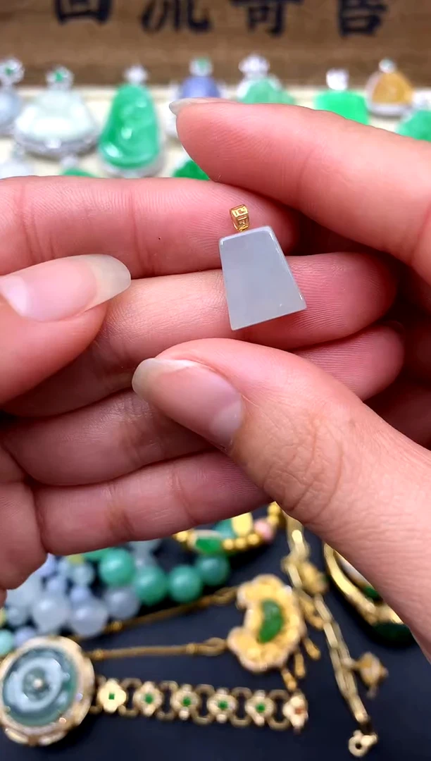 【闪购商品】翡翠颈饰18K金镶嵌10-中国好珍宝