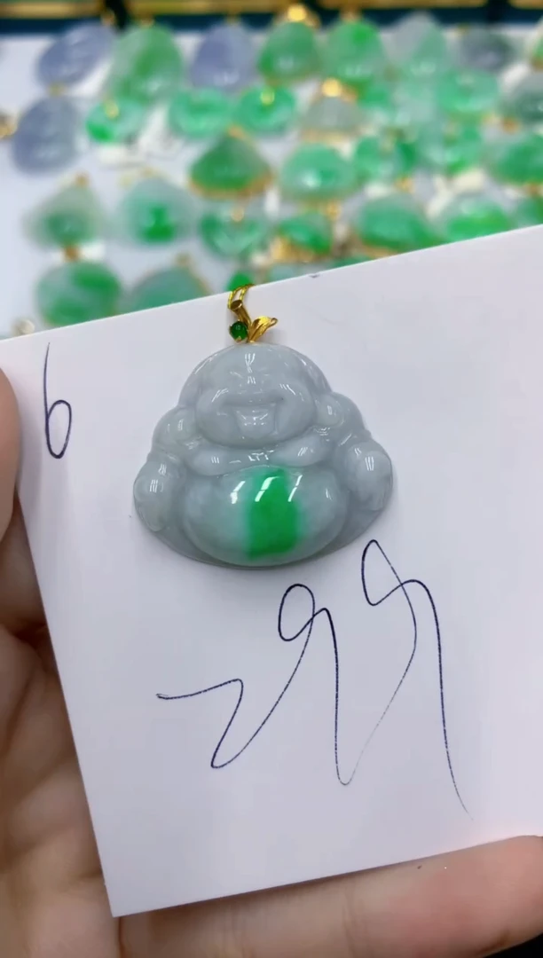 颈饰18K金镶嵌翡翠翡翠