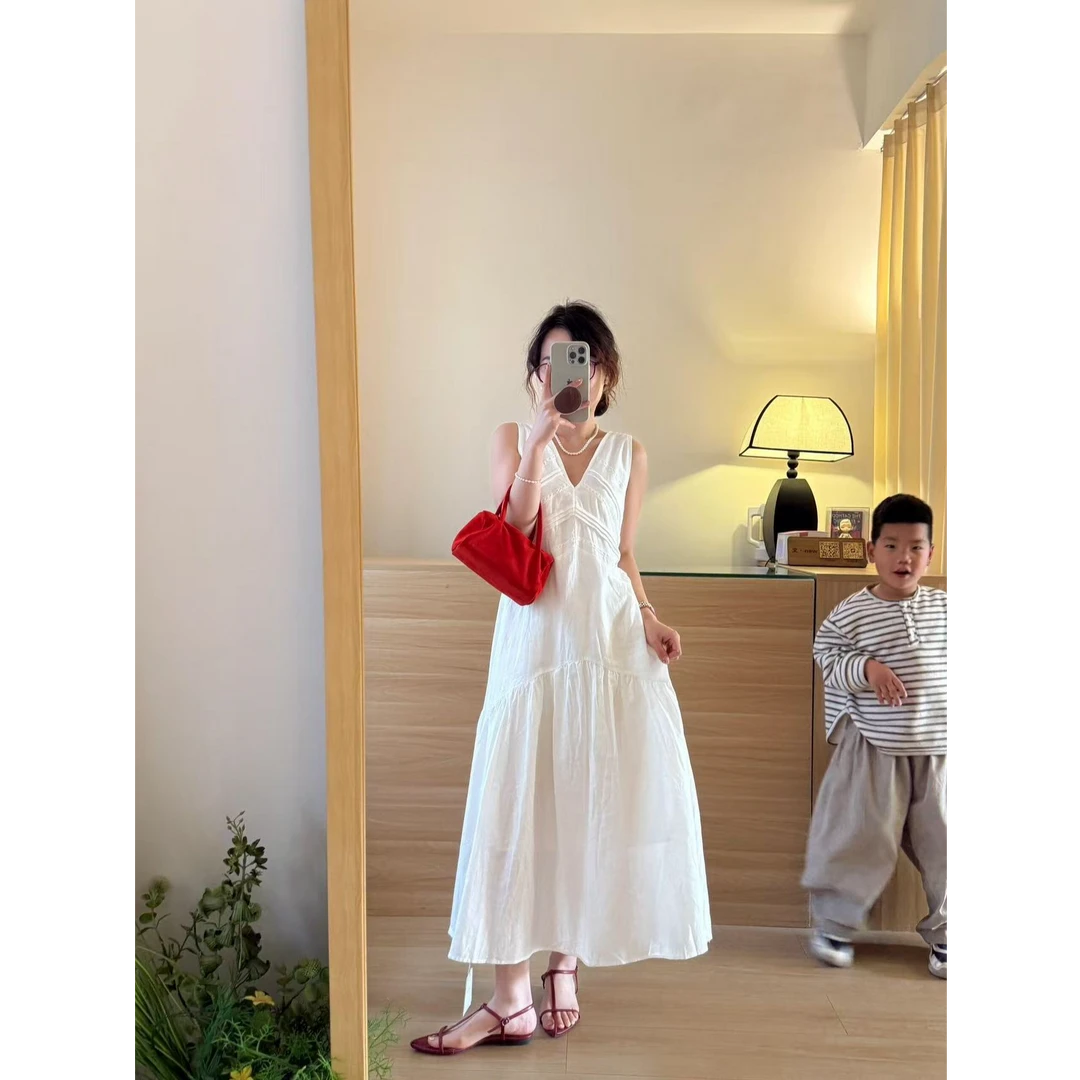 度假风高级感韩系吊带长裙2025夏季别致绝美显瘦连衣裙