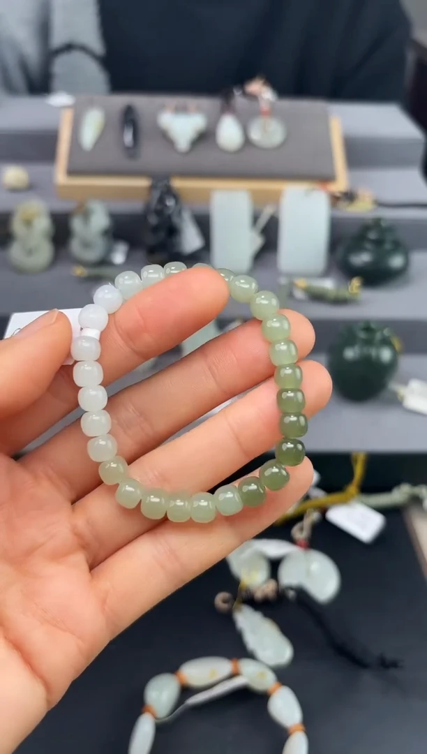 【闪购商品】和田玉手串未镶嵌和田玉渐变手串