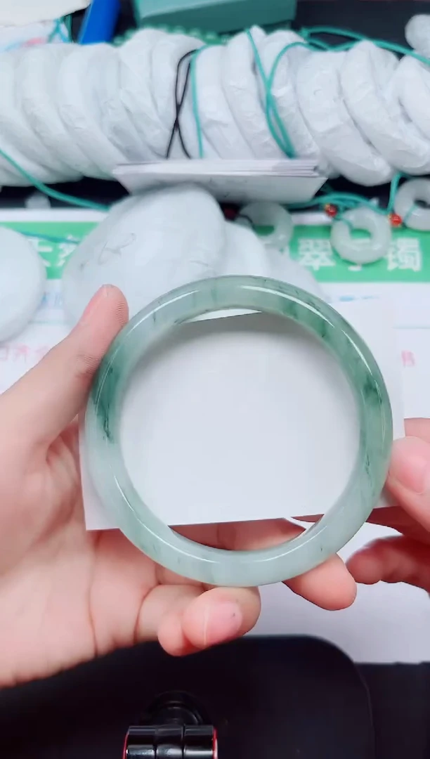 石英质玉手镯未镶嵌135-61/62