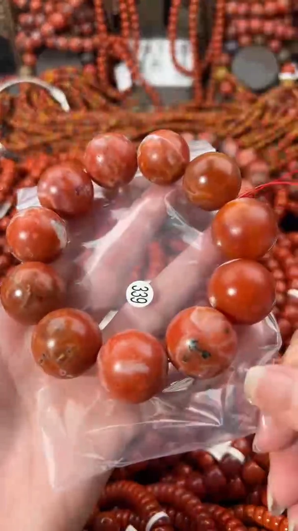 南红玛瑙未镶嵌手串1