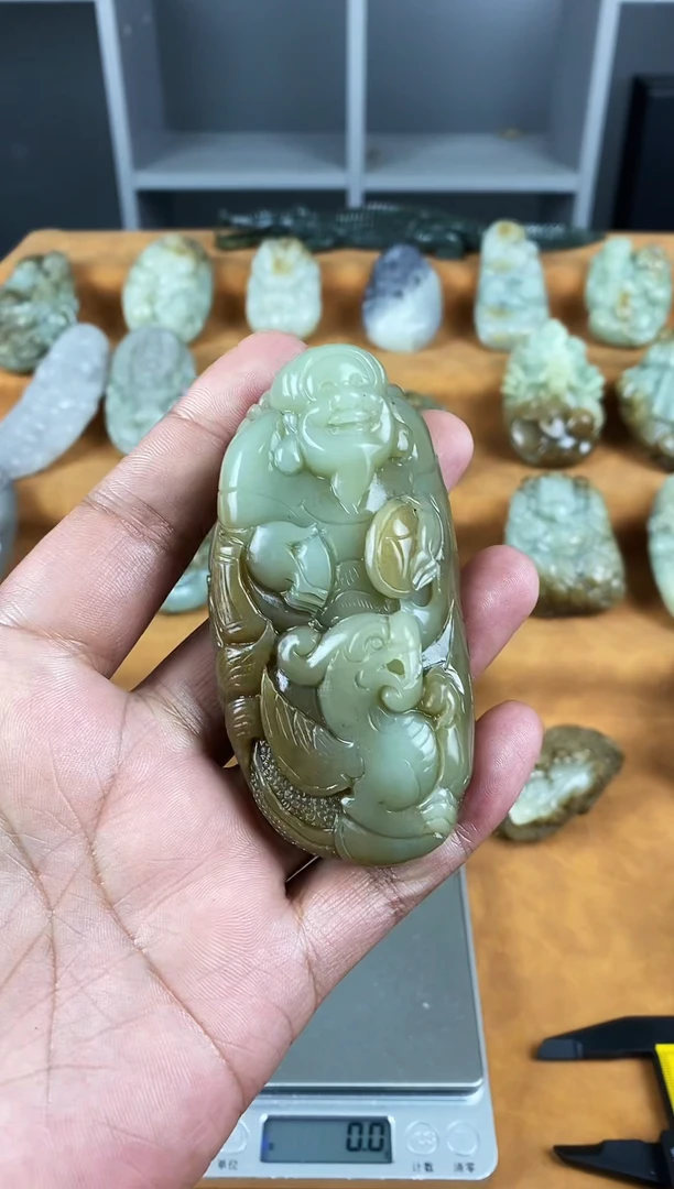 未镶嵌和田玉挂件1