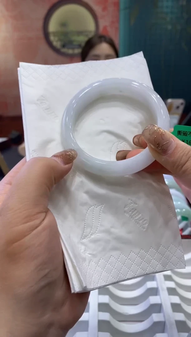 【闪购商品】翡翠手镯未镶嵌多人0011862