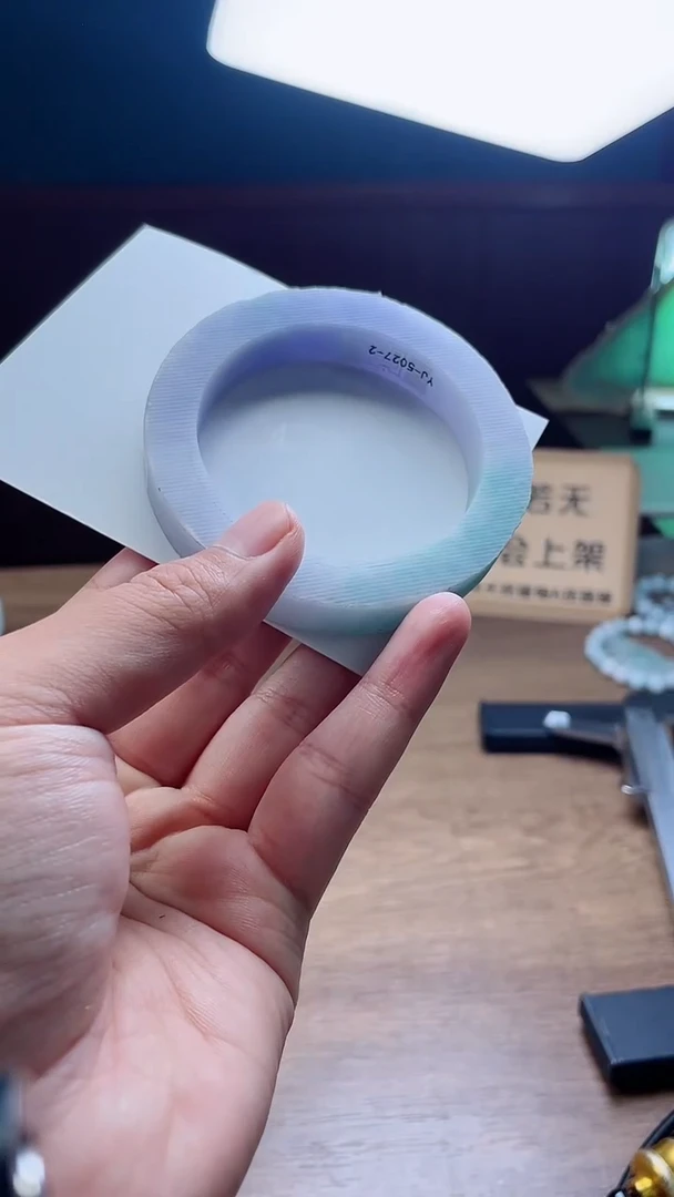 定制翡翠手镯未镶嵌定制