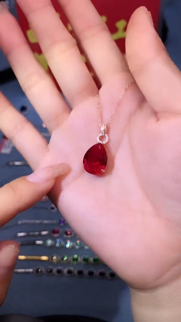 【闪购商品】红宝石吊坠(赠链)银S925镶嵌111111