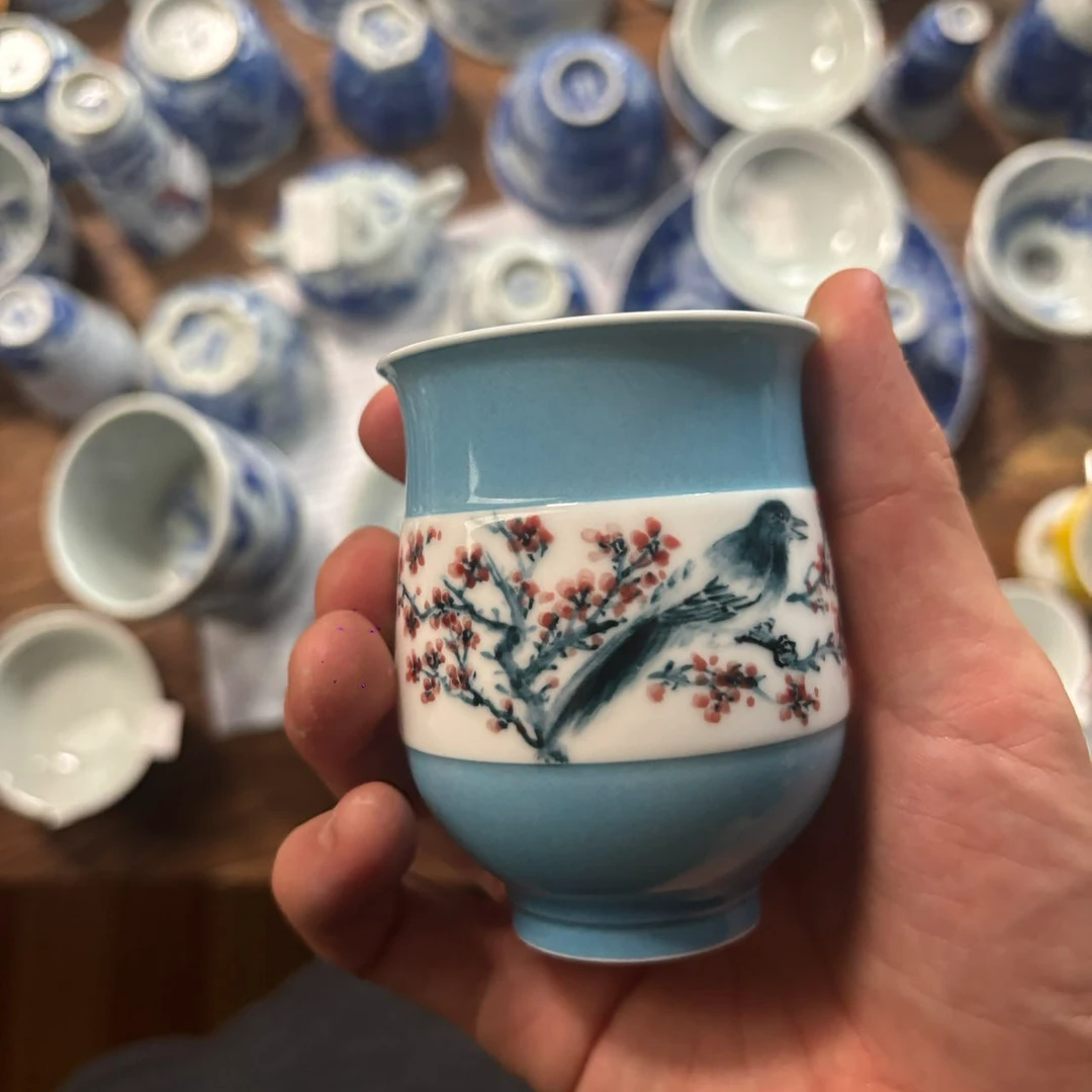 正春堂蓝色梅花腰鼓杯