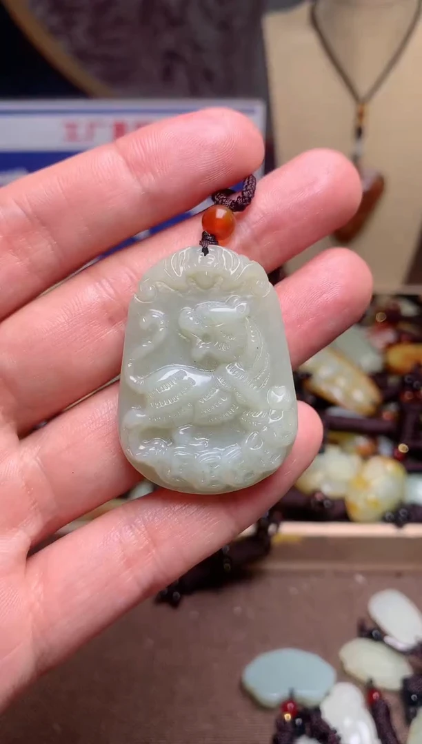 【闪购商品】和田玉颈饰未镶嵌1