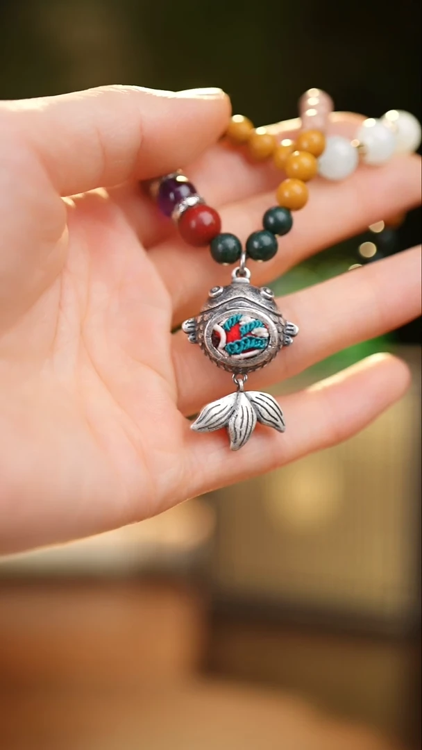 刺绣私人定制苗族手工A350