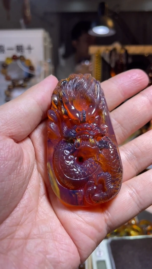 裸石琥珀未镶嵌32克 棕珀 龙牌