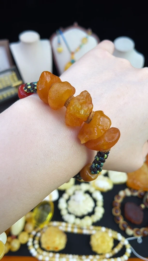 琥珀未镶嵌珠宝奇石柒月