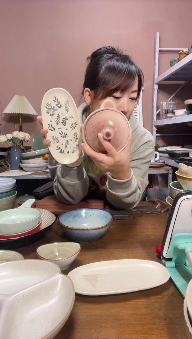 瓷微瑕（2个装）兰花碟+粉炖盅