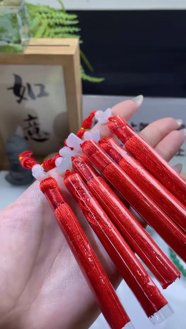 翡翠未镶嵌颈饰300666