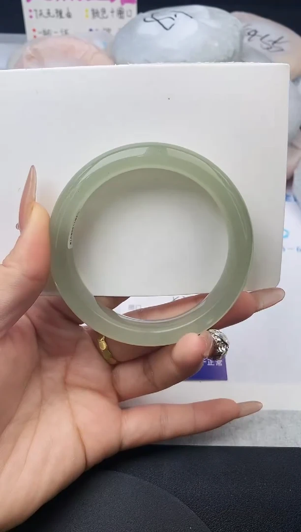 未镶嵌手镯石英质玉w19-DB57+